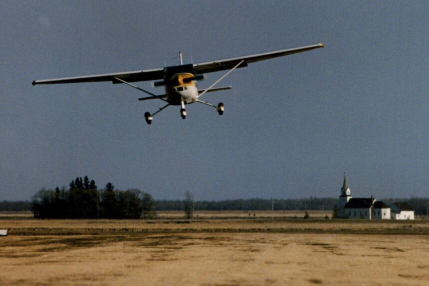 airport-with-runway-straddling-the-border-of-the-us-and-canada-will-close