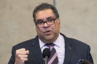 alberta-ndp-separating-from-national-party-still-on-the-table,-nenshi-says