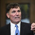 canadian-ministers-met-trump-aides-over-tariff-risks,-immigration