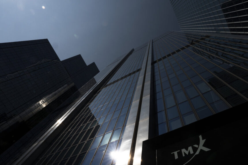 canadian-equities-set-to-grow-in-2025,-but-at-slower-pace-as-political-turmoil-swirls