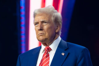 trump-reacts-to-trudeau’s-resignation,-says-canada-should-‘merge’-with-us
