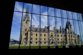 groups-mount-legal-challenges-to-trudeau’s-suspension-of-parliament