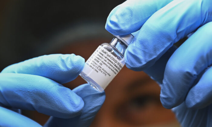 federal-employee-court-challenge-of-covid-vaccine-mandate-going-to-hearing