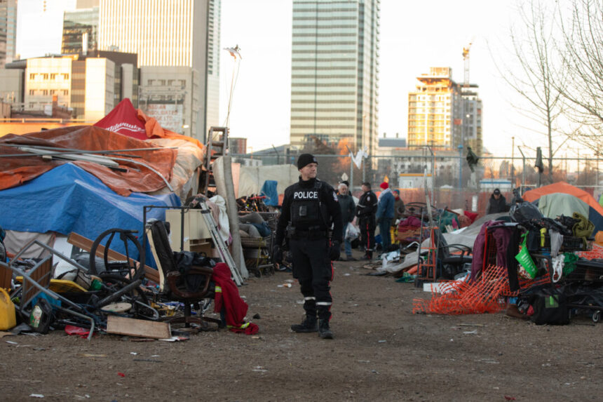 edmonton-police-dismantle-‘elaborate’-encampment-with-solar-panel,-arrest-3
