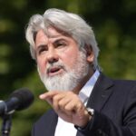 quebec-liberals-‘at-a-crossroads’-as-leadership-race-kicks-off-monday