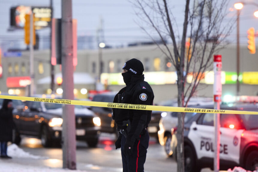 manitoba-is-regulating-machetes.-could-national-knife-control-be-next?