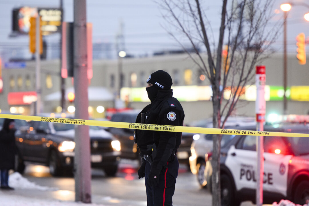 manitoba-is-regulating-machetes.-could-national-knife-control-be-next?