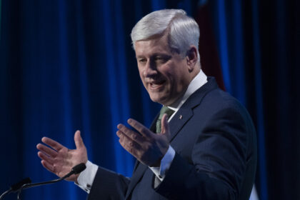 it’s-canada-that-‘subsidizes’-us:-harper-says-buying-discounted-oil-is-reason-for-us-trade-deficits
