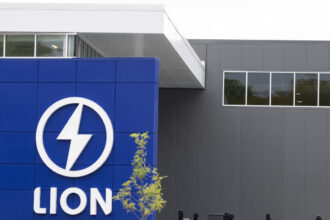 quebec-opposition-parties-call-for-investigation-into-struggling-lion-electric