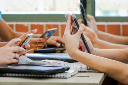michael-zwaagstra:-here-are-several-ways-to-reduce-distraction-in-the-classroom