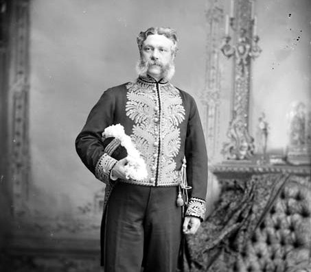 history’s-two-solitudes:-the-unequal-treatment-of-english-and-french-canada’s-giants-from-the-past
