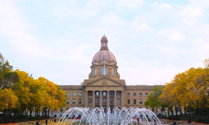 alberta-introduces-workplace-guidelines-for-mental-health,-addiction-support