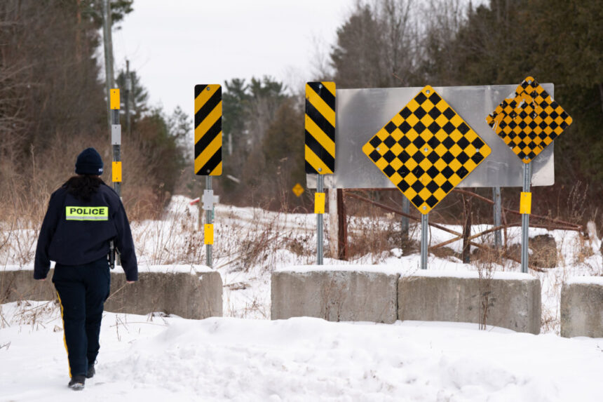 ottawa-planning-processing-centre-for-asylum-seekers-in-quebec-near-us-border