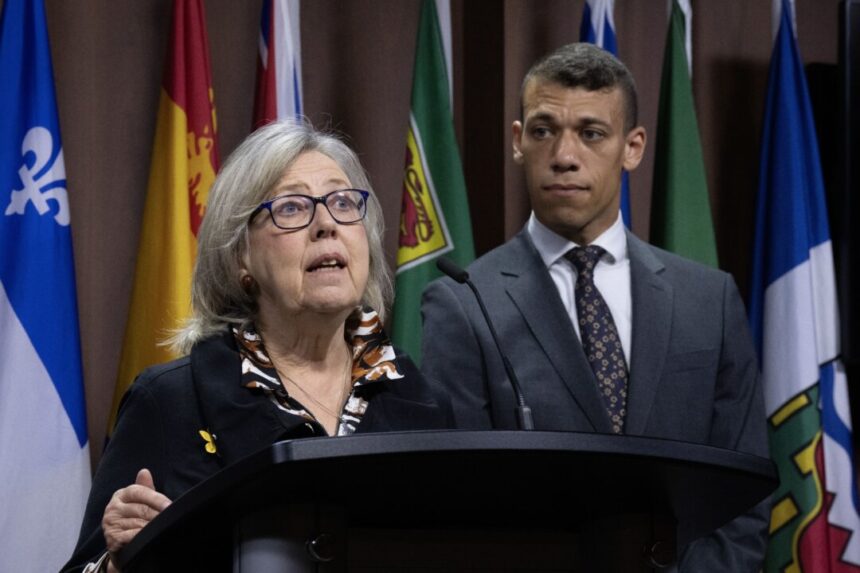 pedneault-intends-to-become-co-leader-of-the-greens-again-after-six-month-pause