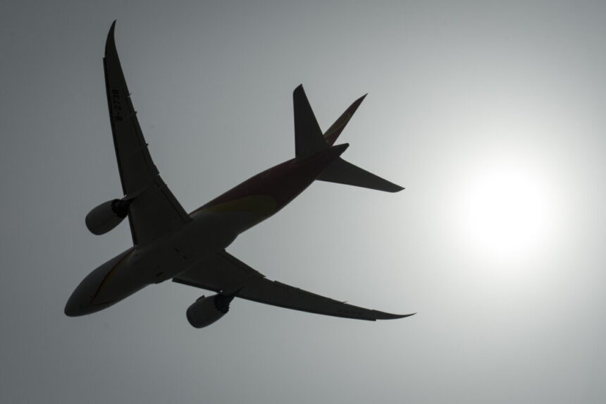 deadly-us-mid-air-collision-no-reason-to-panic-about-wider-safety-concerns:-expert
