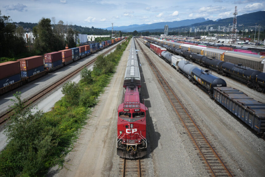 canadian-pacific-ceo-forecasts-‘exceptional-growth’-in-trade,-despite-tariff-threat