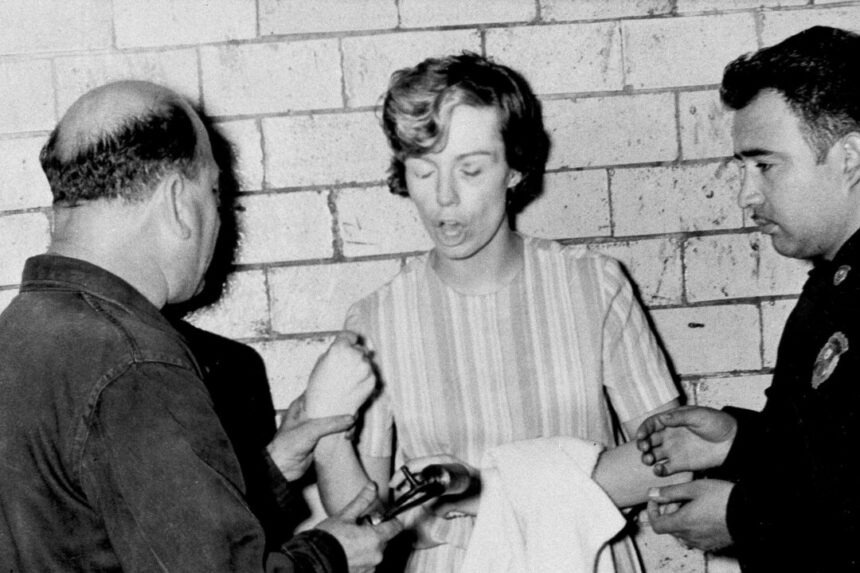 us-woman-tried-for-3-killings-goes-missing-from-mexican-prison-in-1969;-details-finally-emerge