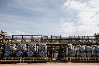 ‘a-really-serious-economic-war’:-canadian-manufacturing,-oil-sectors-grapple-with-new-tariffs