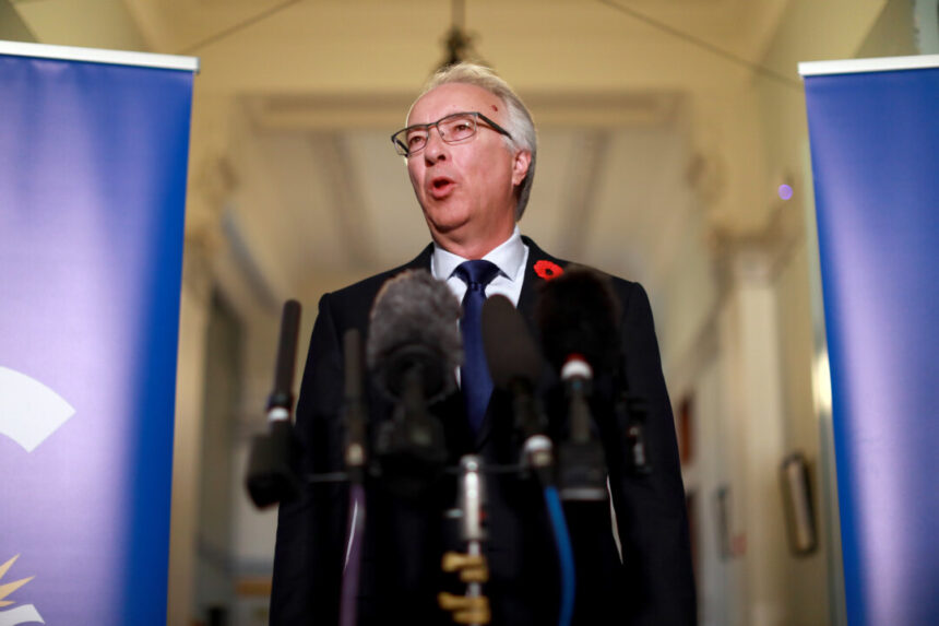 bc-political-leaders-call-for-premier-to-do-more-amid-looming-trade-war