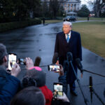 trump-says-he-spoke-with-trudeau,-calls-for-us-banks-to-have-more-access-to-canada