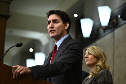 trump-and-trudeau-to-talk-as-canada-braces-for-trade-war-with-its-southern-neighbour