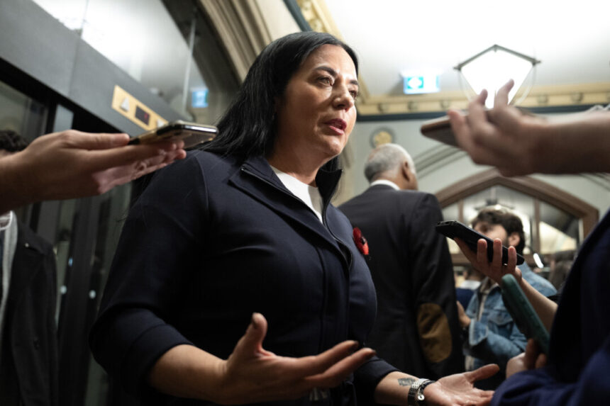 federal-tourism-minister-seeks-montreal-mayorship,-won’t-run-in-next-federal-election