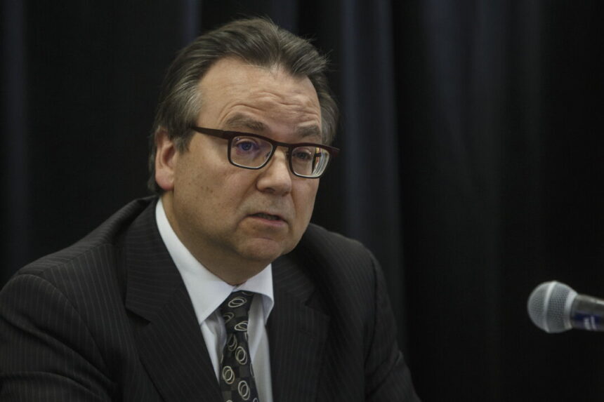 alberta-auditor-general-announces-probe-of-health-care-procurements