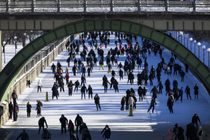 ottawa-a-‘winter-wonderland’-with-winterlude-and-a-fully-open-canal