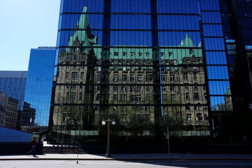 increased-regulations-have-reduced-growth,-employment:-statcan