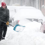 airport-delays-and-winter-storm-warnings-grip-canada,-but-weather-expected-to-ease-in-some-areas
