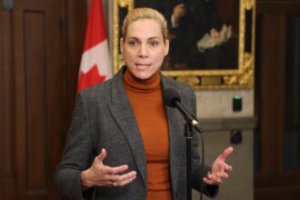 heritage-minister-proposes-overhaul-of-cbc,-doubling-its-funding