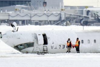 what’s-key-to-surviving-plane-crash?-skilled-crew,-strong-seats,-and-wings-that-detach