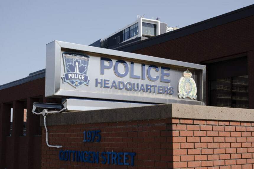 6-year-old-stabbed-in-downtown-halifax;-19-year-old-woman-arrested