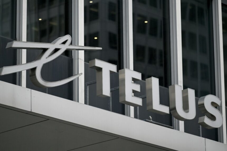 telus-offers-hundreds-of-buyouts-to-workers-across-the-country