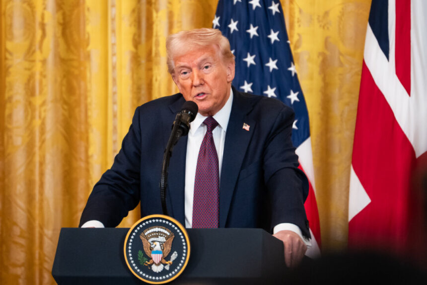 trump-says-border-tariffs-on-canada,-mexico-coming-into-force-on-march-4