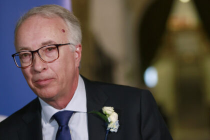 ‘team-rustad’-prevails-at-bc-conservative-agm,-leader-says-difference-is-strength