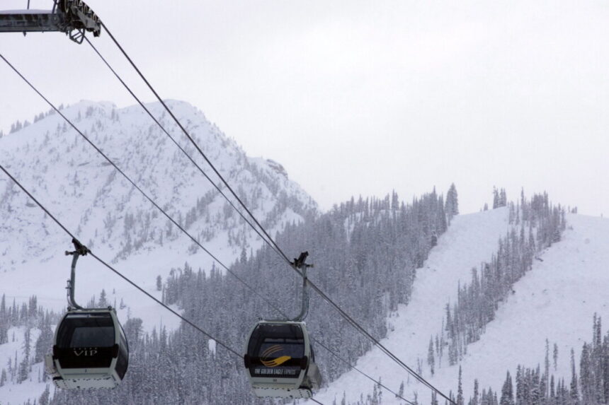 investigation-underway-after-gondola-drops-to-the-ground-at-bc-resort