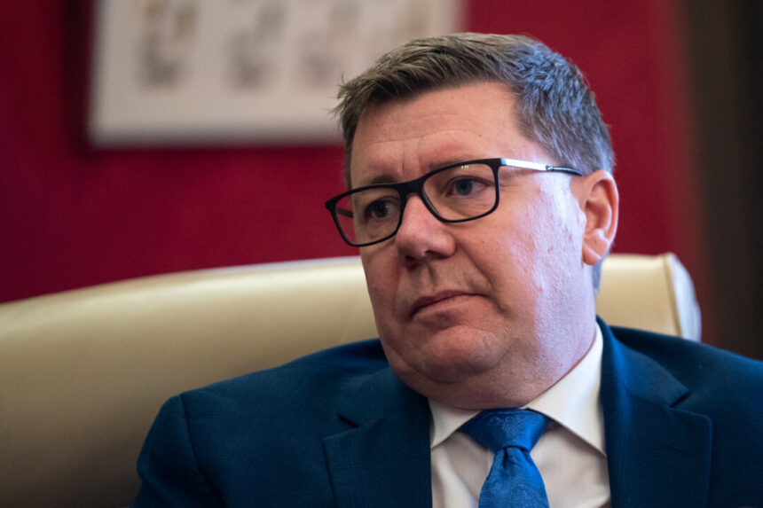 saskatchewan-premier-travels-to-germany,-uk-to-boost-trade-relations