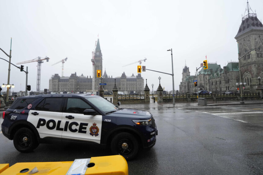 ottawa-police-name-suspect-in-parliament-hill-lockdown-incident