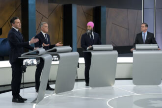 carney-parries-attacks-from-party-leaders-at-english-debate