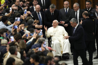 john-robson:-why-are-so-many-non-catholics-fascinated-with-the-catholic-church?