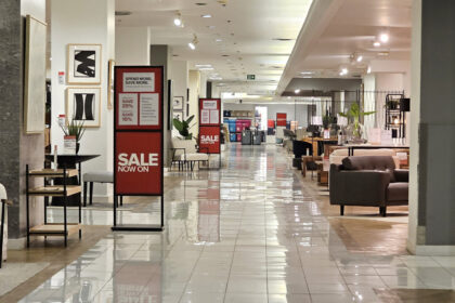 hudson’s-bay-expected-to-begin-liquidation-at-final-six-stores