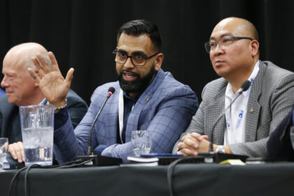 manitoba-progressive-conservatives-choose-obby-khan-as-leader-after-tight-contest