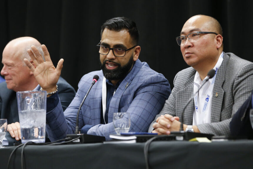 manitoba-progressive-conservatives-choose-obby-khan-as-leader-after-tight-contest