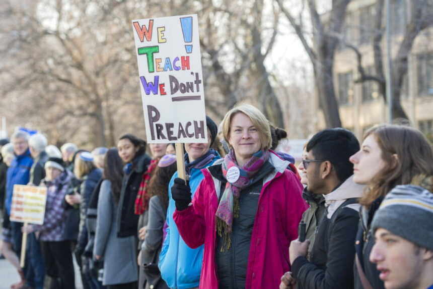 you-don’t-belong:-quebec’s-exclusionary-‘citizenship’-agenda