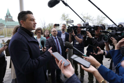 poilievre-declines-severance-pay-offered-to-mps-who-lose-seats
