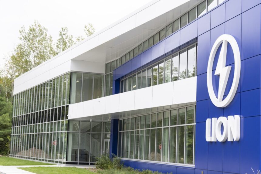 group-of-investors-submits-revised-offer-to-buy-quebec-based-lion-electric