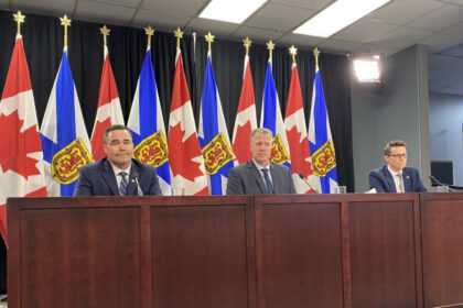 nova-scotia-lifts-freeze-on-seafood-buying,-processing-licences