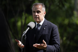 liberal-government-will-unveil-budget-this-fall,-carney-says