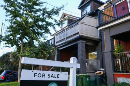 more-than-50-percent-of-homeowners-struggling-to-keep-up-with-debt:-cmhc